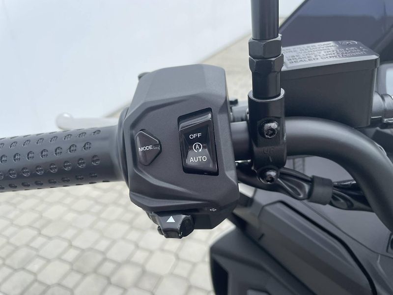 Aprilia (2026) SR GT 125 Sport EU5+ - fotka 9 z 10