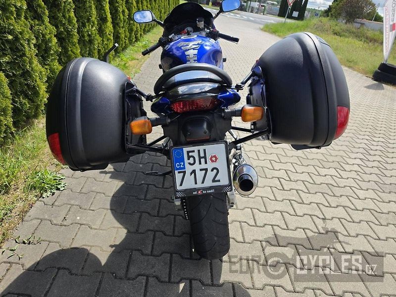Suzuki SV 650 S (2000) - fotka 6 z 12