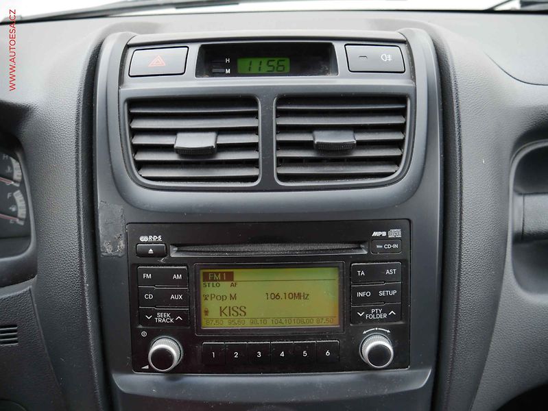 Kia Sportage (2009) 2.0i, ČR, AC, zmk.řazení - fotka 14 z 16