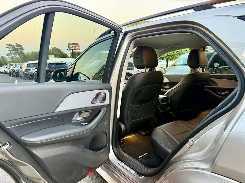 Mercedes-Benz GLE (2021) 350 de 4MATIC SUV - fotka 14 z 50
