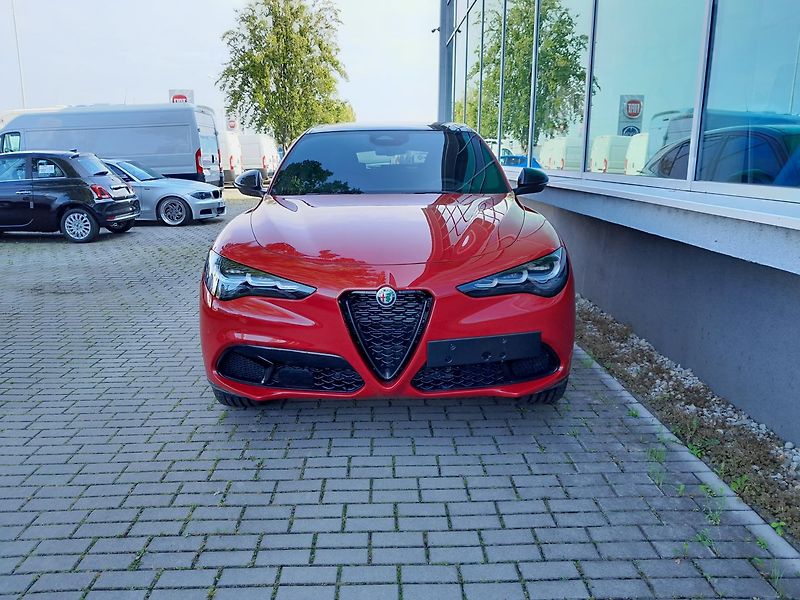 Alfa Romeo Stelvio (2025) Veloce 4x4 2,2 MTJ  210PS - fotka 7 z 34