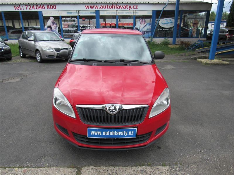 Škoda Fabia 1,2 i 44kW Active - fotka 2 z 28