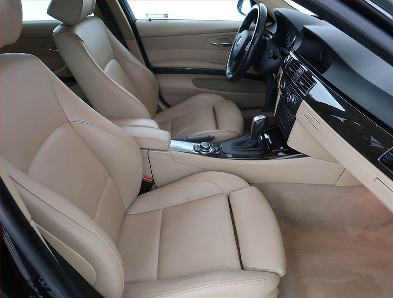 BMW Řada 3 (2007) 330 xd, 4X4, Automat, Navi - fotka 9 z 25