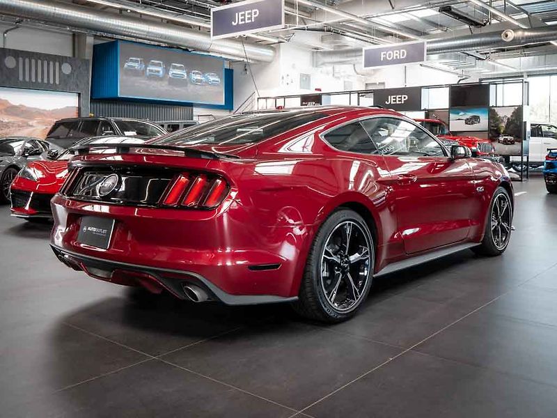 Ford Mustang (2016) 5.0 V8 GT California Special - fotka 8 z 30