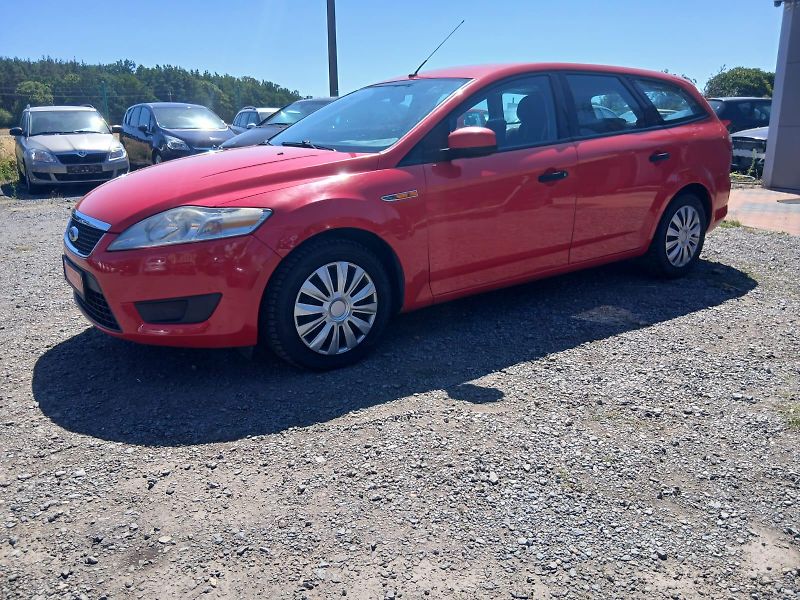Ford Mondeo 2.0 TDCI, automat - fotka 15 z 31