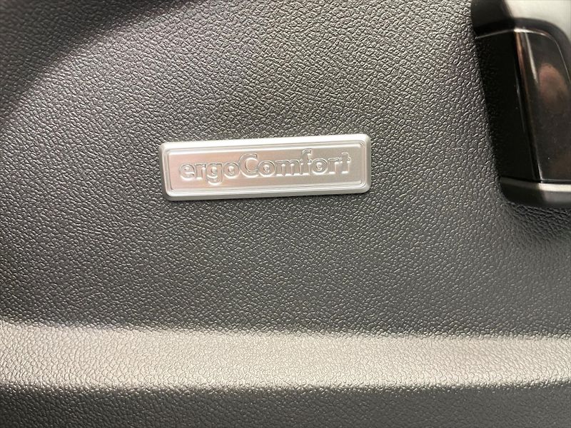 Volkswagen ID.Buzz Long Pro 86 kWh - fotka 20 z 33