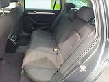 Volkswagen Passat 1,6 TDi Aut.klima Navi Kamera - náhled 21