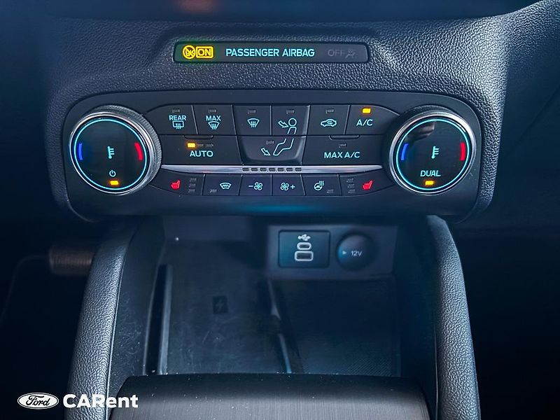 Ford Kuga ST-line 2.0 Ecoblue Automat - fotka 17 z 19