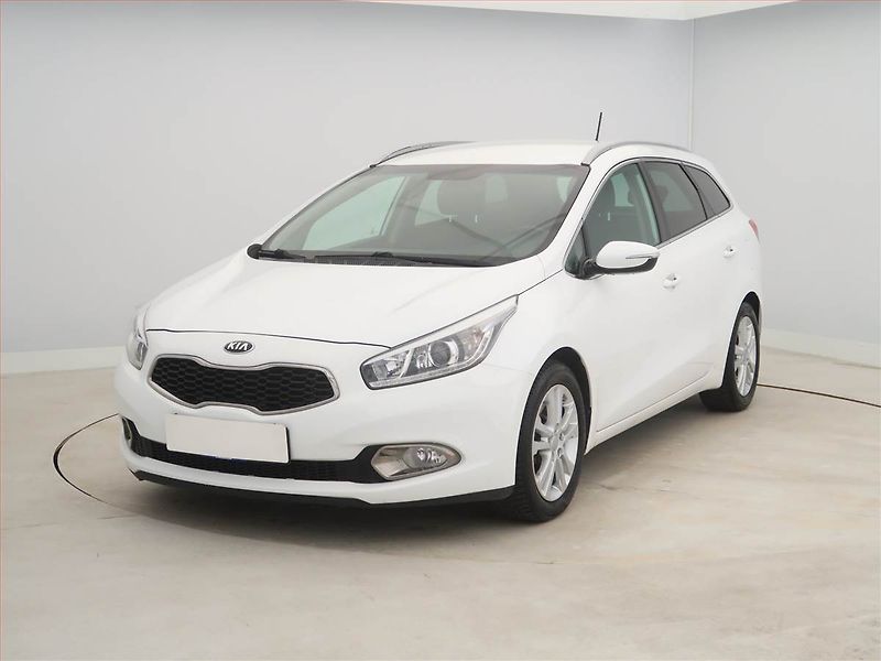 Kia Ceed (2016) 1.6 CRDi, Serv.kniha, Navi - fotka 2 z 16