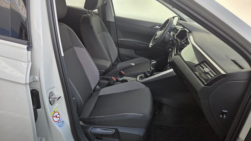 Volkswagen Polo People 1,0 TSI 70 kW 5G - fotka 14 z 27