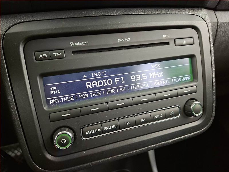 Škoda Fabia (2010) 1.2 TSI, Automat, Tažné - fotka 15 z 16
