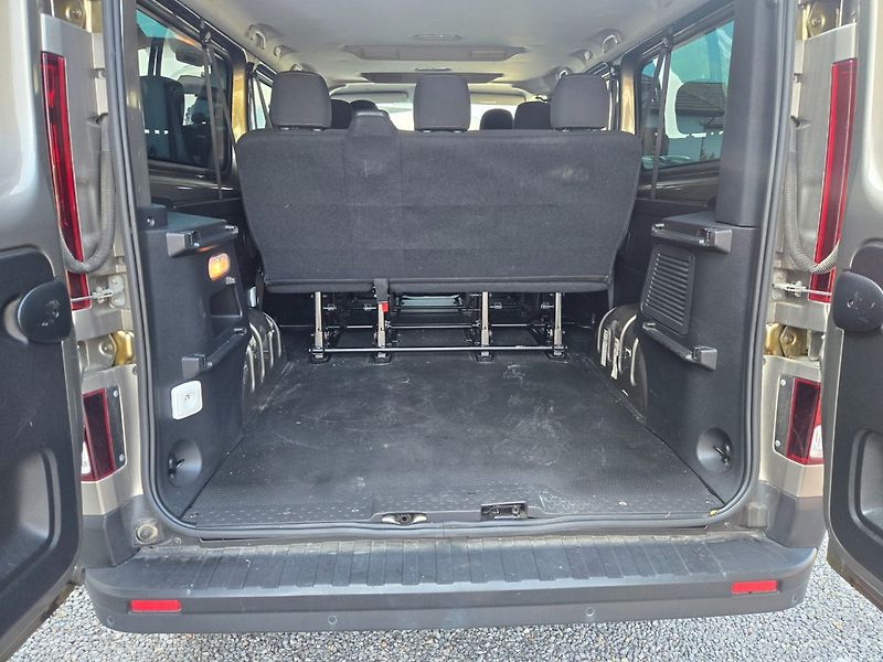 Renault Trafic (2020) 1.6 DCi 8.místné,nové CZ LONG - fotka 12 z 21