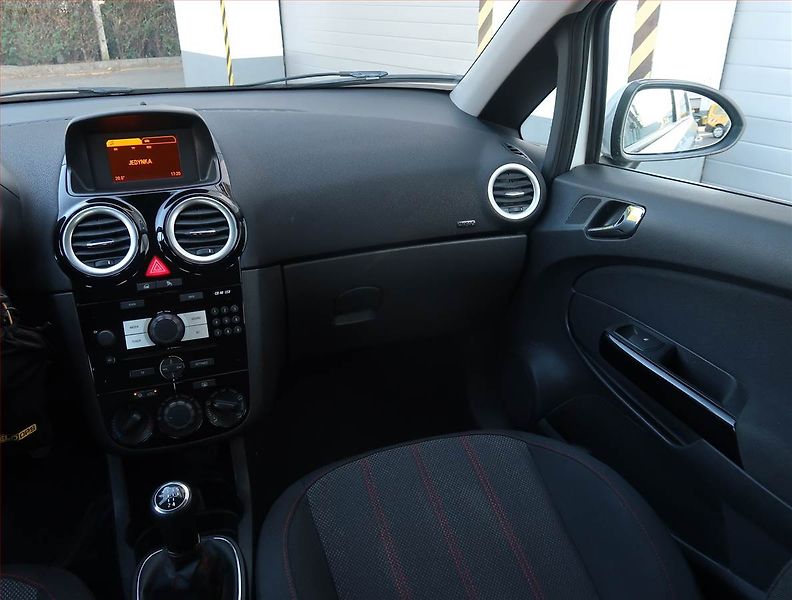 Opel Corsa (2014) 1.2, ČR,1.maj, Serv.kniha - fotka 8 z 16