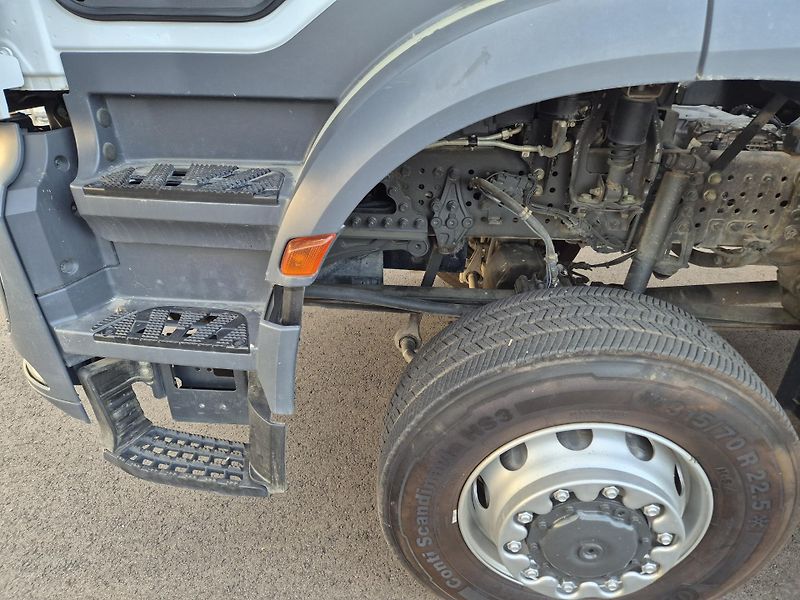 Mercedes-Benz Axor AROCS 4x4 RUKA A KONTEJNER  - fotka 13 z 16