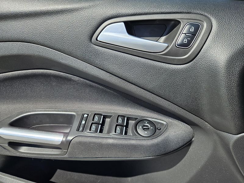 Ford Grand C-MAX (2015) 7 MÍST,HEZKÝ STAV,  SPLÁTKY  - fotka 21 z 27