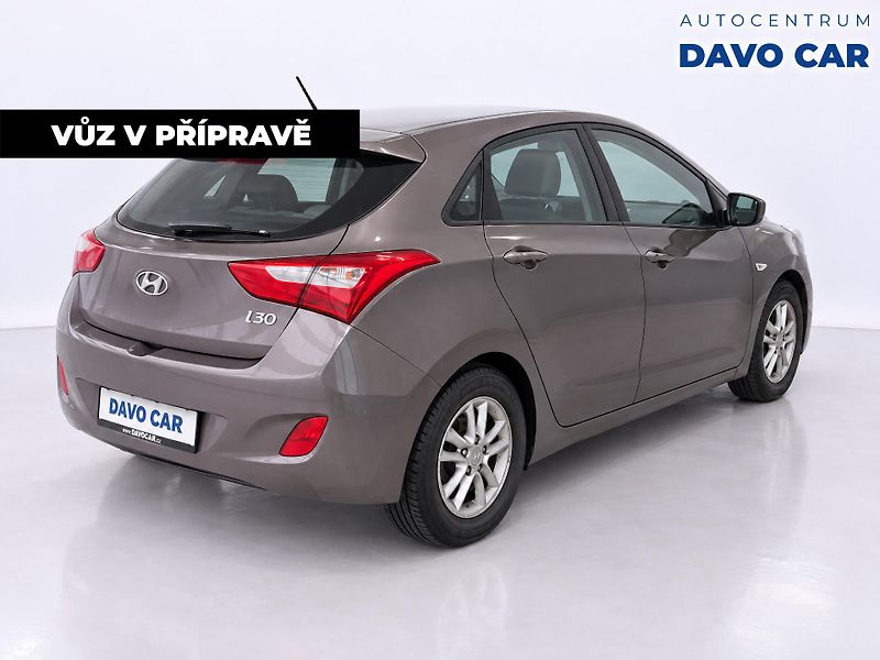 Hyundai i30 1,4 i 73kW CVVT Trikolor CZ - fotka 4 z 12
