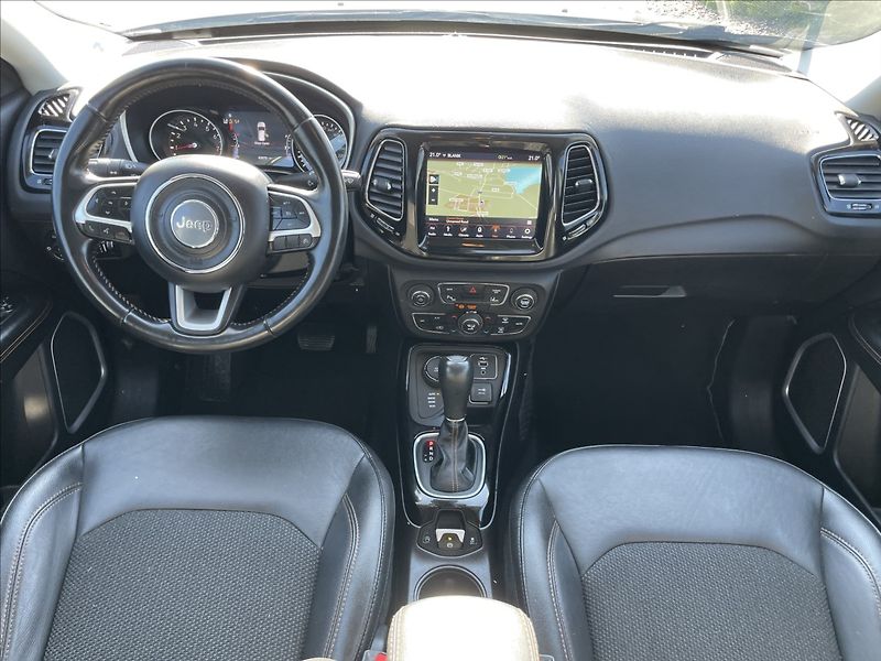Jeep Compass 1,4 T 125kw AT9 4x4 Limited - fotka 11 z 32