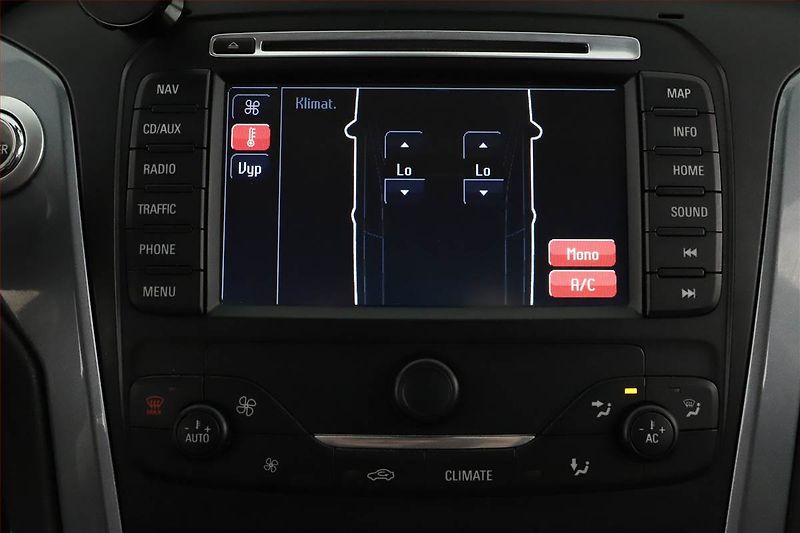 Ford Mondeo (2012) 2.0 TDCi, Navi, Tempomat - fotka 13 z 16