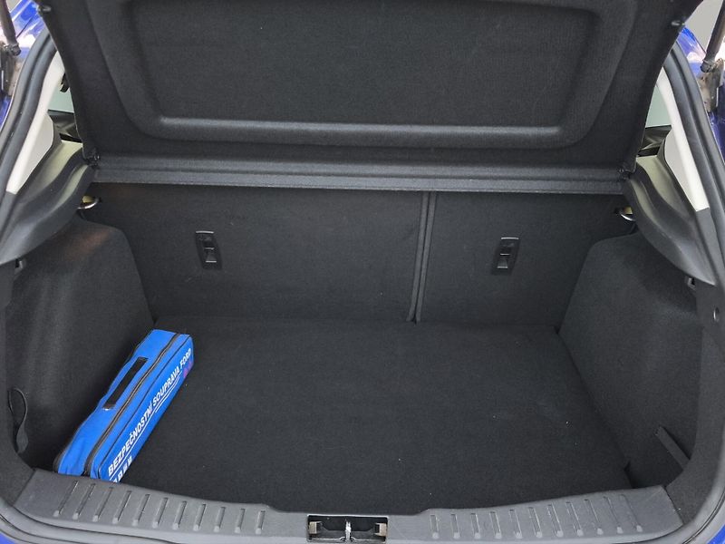 Ford Focus (2018) 1.0 EcoBoost 92kW, Serv. kniha - fotka 22 z 23