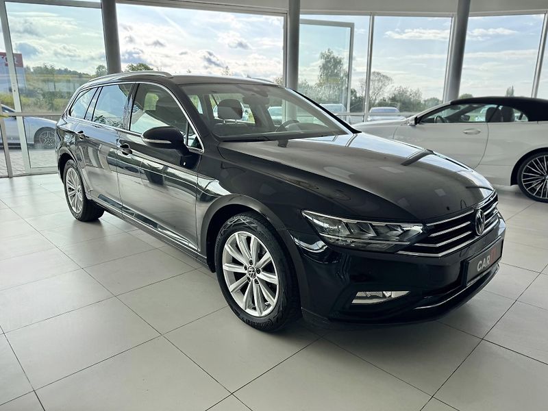 Volkswagen Passat 2,0TDI DSG*Navi*Distronic*DPH - fotka 4 z 34