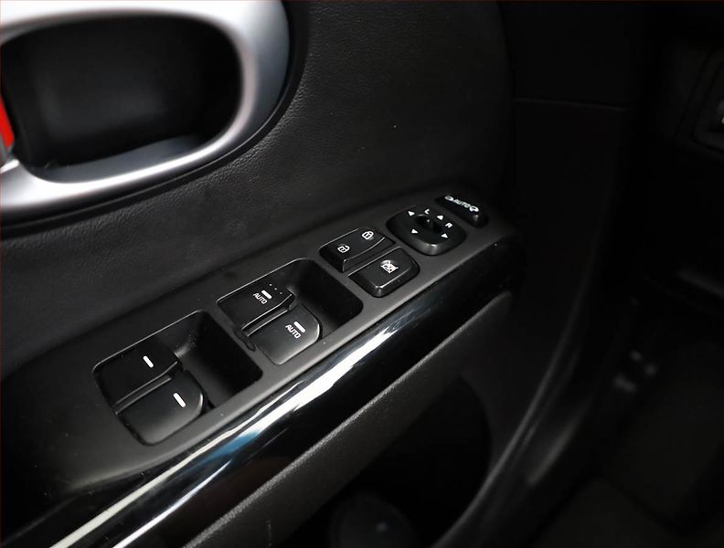 Kia Soul (2016) 1.6 CRDI, Tempomat - fotka 11 z 16