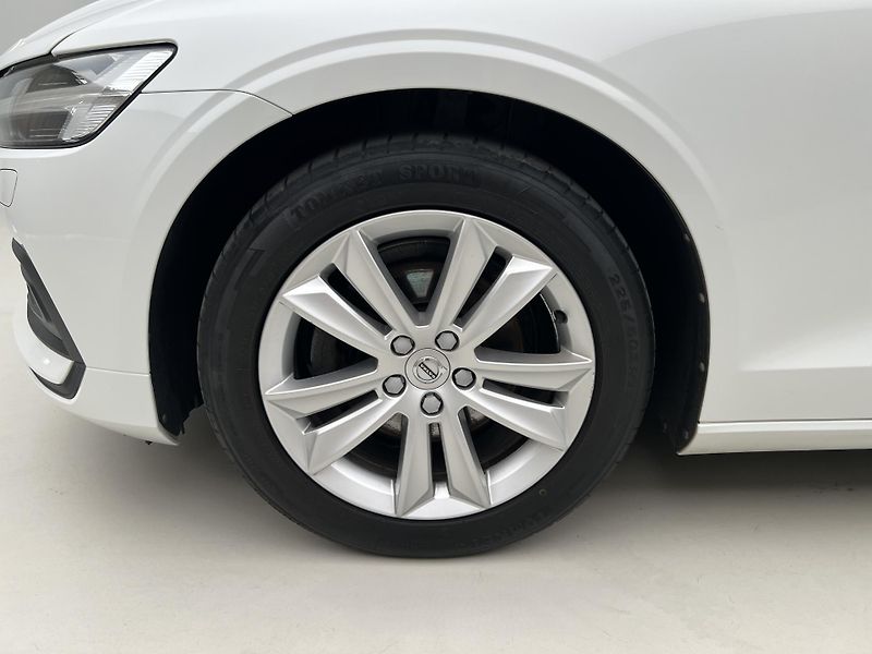Volvo V60 D3 MOMENTUM MAN - fotka 14 z 41