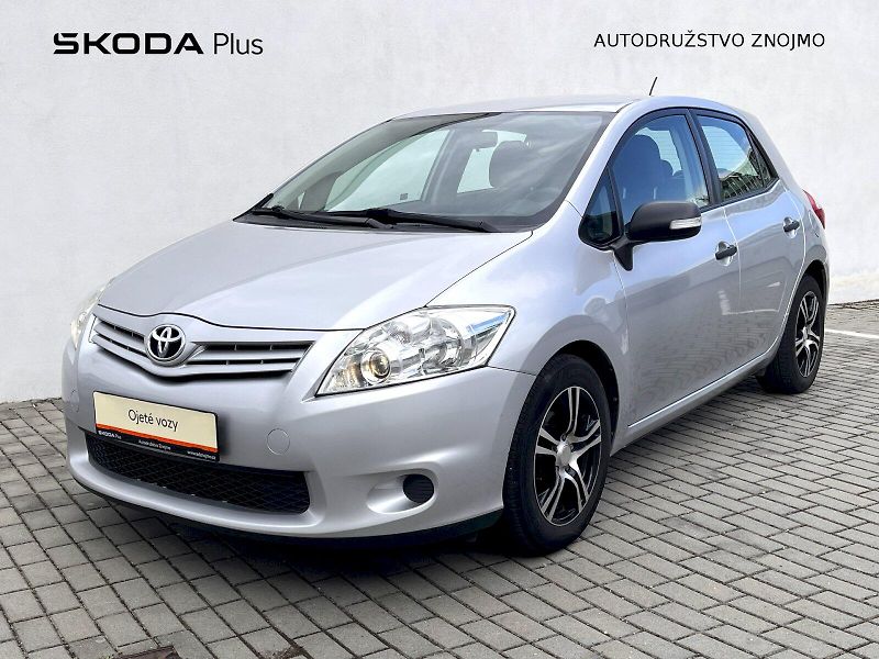 Toyota Auris (2012) 1,4 D-4D 6man - fotka 1 z 22
