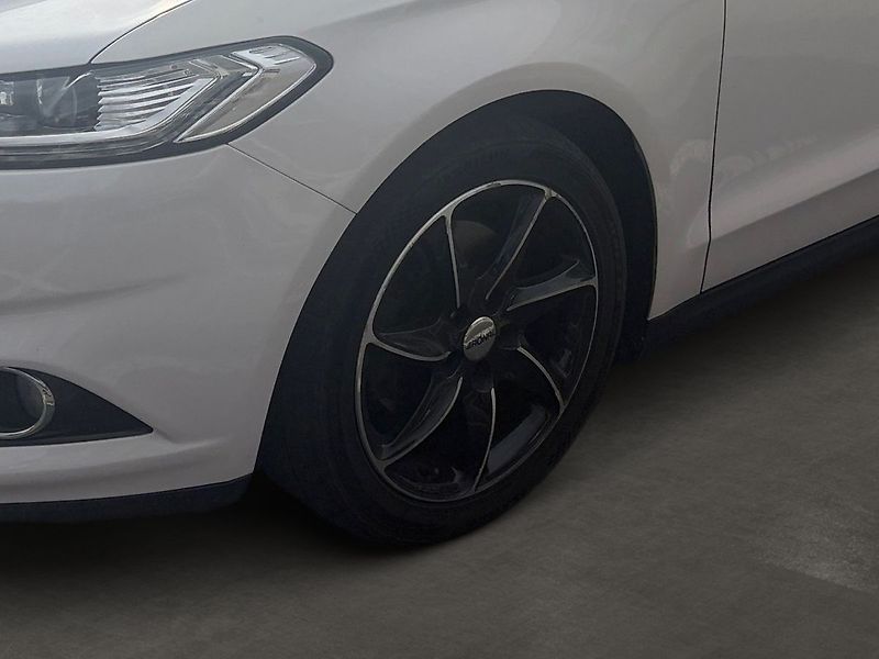 Ford Mondeo Titanium Top výbava po velkém - fotka 4 z 18