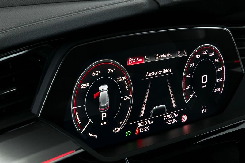 Audi e-tron 55 300kW Matrix Tažné ZÁRUKA - fotka 37 z 43