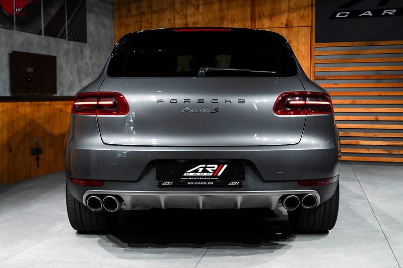 Porsche Macan S - fotka 21 z 22