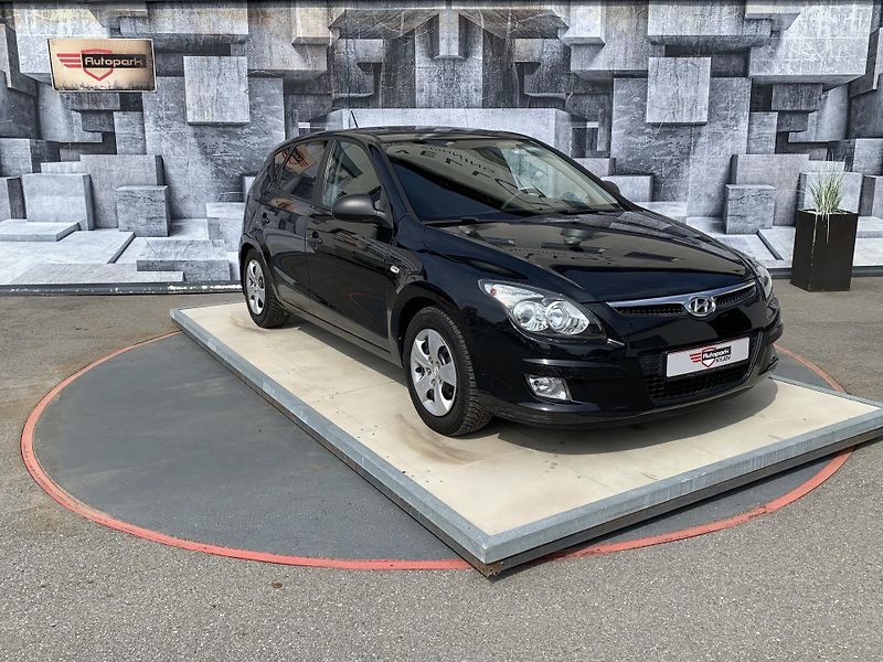 Hyundai i30 (2010) 1.4i, 80KW          - fotka 2 z 19