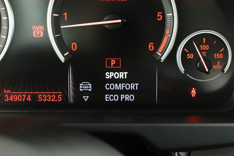 BMW X5 (2015) xDrive40d, 4X4, Automat, Kůže - fotka 14 z 19