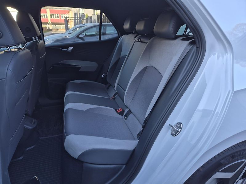 Volkswagen ID.3 110kw, PURE, SOH 91,4% - fotka 41 z 45