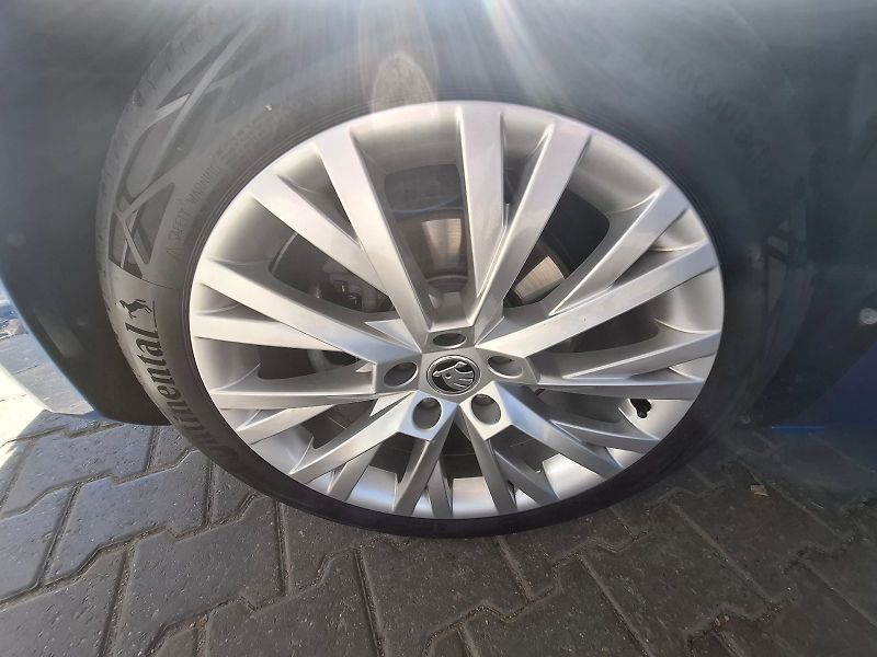Škoda Superb (2024) COMBI STYLE PLUS TD 110/2.0 7D - fotka 6 z 33