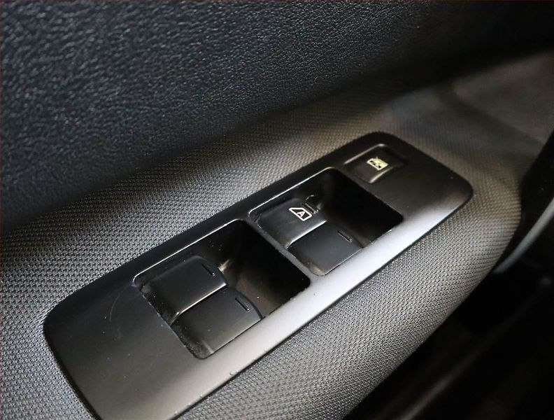 Nissan Qashqai (2012) 1.6 dCi, 4X4, Navi, Tempomat - fotka 20 z 23