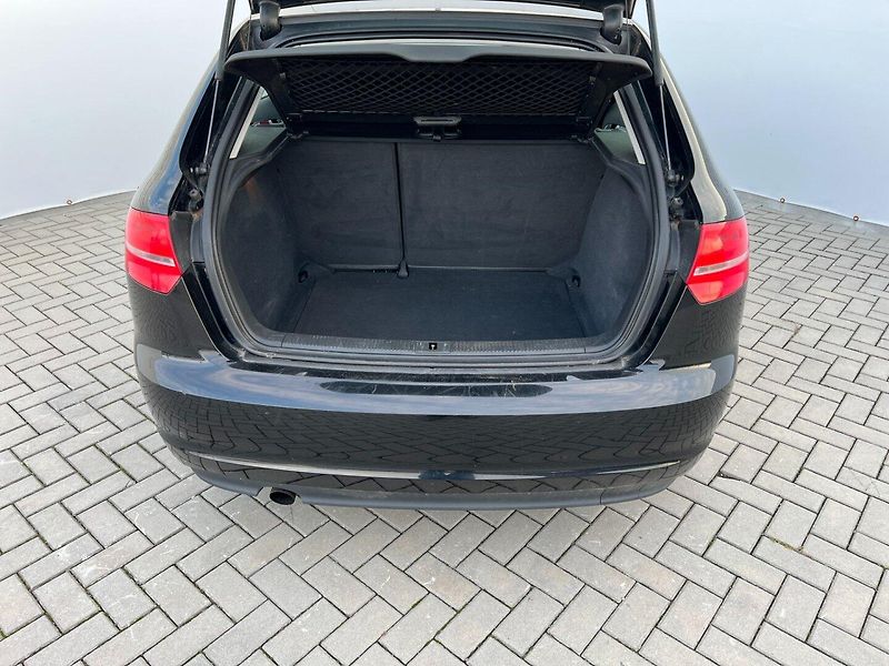 Audi A3 (2011) 1.6TDi 77kW! Sportback! - fotka 10 z 23
