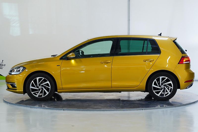 Volkswagen Golf - fotka 3 z 28