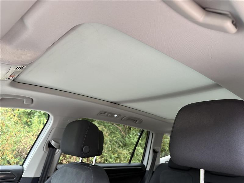 Volkswagen Tiguan Allspace 2,0 TDi140kW,4M,Pano,Led,Highl - fotka 30 z 48
