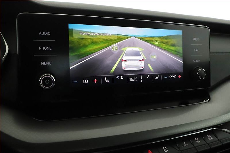 Škoda Octavia (2023) Ambition 1.5 TSI, ČR,1.maj - fotka 16 z 19