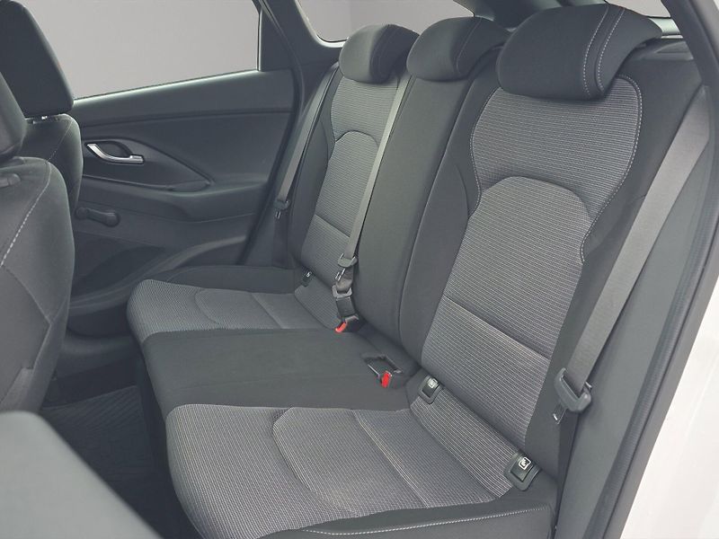 Hyundai i30 (2024) Comfort 1.0T-GDi 73kw, serv. k - fotka 21 z 22
