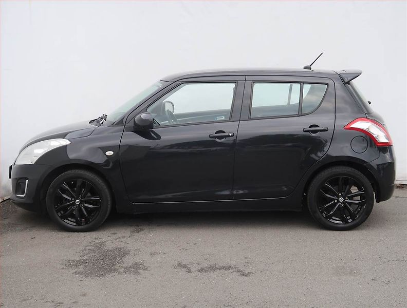 Suzuki Swift (2017) 1.2, Serv.kniha, Tempomat - fotka 3 z 17