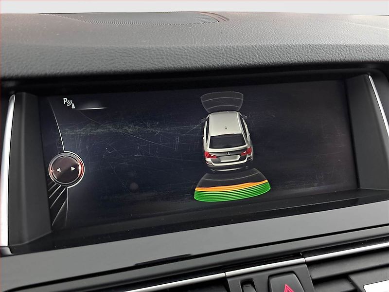 BMW Řada 5 (2015) 535i, Kůže, Navi, Bi-Xenony - fotka 15 z 22