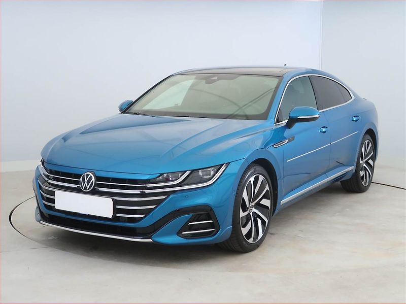 Volkswagen Arteon (2022) R-line 1.5 TSI - fotka 2 z 19