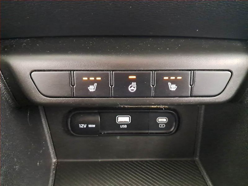 Kia Sportage (2023) 1.6 T-GDI - fotka 16 z 18