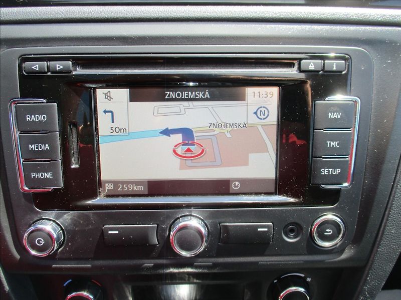 Škoda Rapid 1,4 TSI, DSG,NAVI,Spaceback, - fotka 17 z 43
