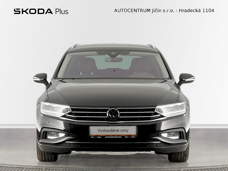 Volkswagen Passat (2022) Business 2.0 TDI 110kW - fotka 4 z 30