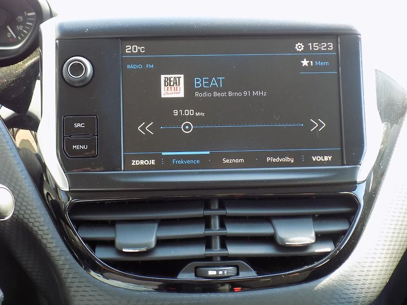 Peugeot 2008 1,2I 60 KW ACTIVE, TAŽNÉ, ČR - fotka 29 z 41