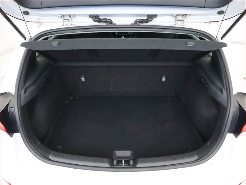 Hyundai i30 (2020) Comfort 1.5 DPI, Serv.kniha - fotka 14 z 18