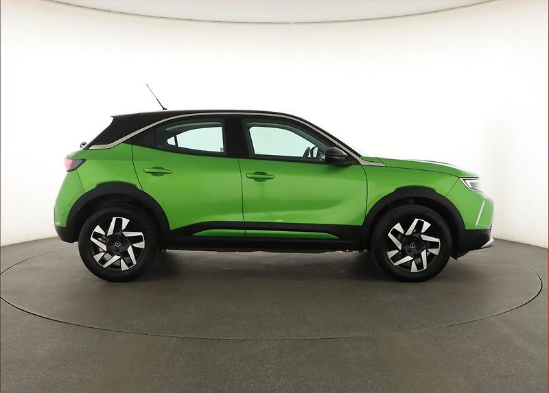 Opel Mokka (2024) Elegance 1.2 Turbo - fotka 6 z 16