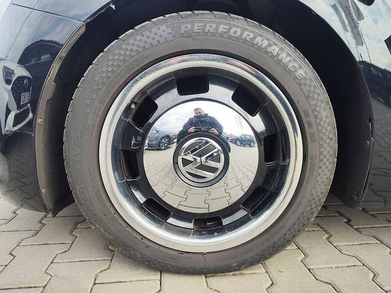 Volkswagen New Beetle 1.6 TDI/77kW Cabrio - fotka 33 z 33